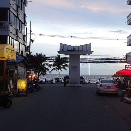 Jomtien Sunset Guesthouse Extérieur photo