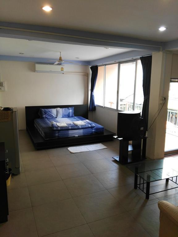 Jomtien Sunset Guesthouse Extérieur photo