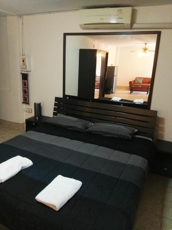Jomtien Sunset Guesthouse Extérieur photo